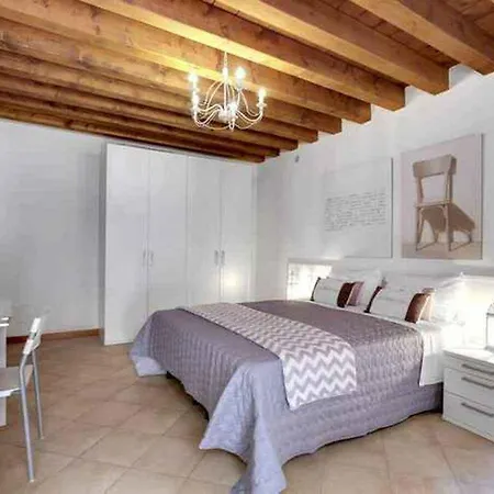 Venetian Style 4 Appartement