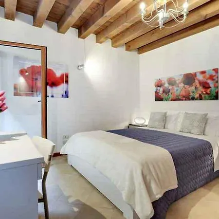 Venetian Style 4 דירה ונציה